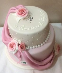 Cake Design Comunione Torta A Piani